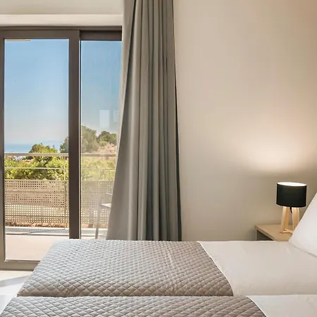 Petradi Skala Skala (Kefalonia)