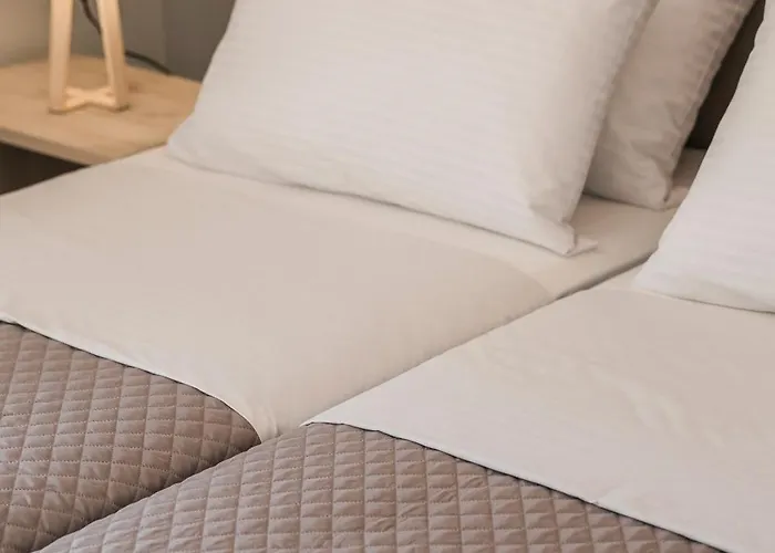 Petradi Skala * Skala (Kefalonia)